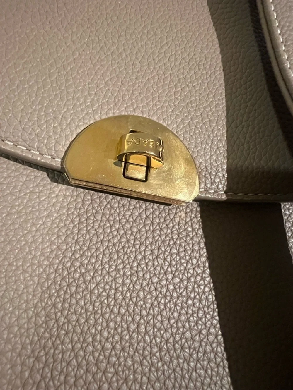Oleada two way leather bag - Picture 6 of 11